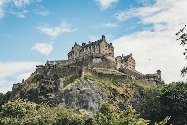ISFJ ESTJ relationship: Edinburgh castle